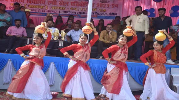 Madhubani News: राज्य स्तरीय रग्बी बालक प्रतियोगिता का हुआ रंगारंग शुभारंभ