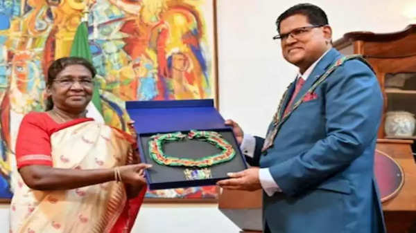 राष्ट्रपति मुर्मू सूरीनाम के सर्वोच्च नागरिक पुरस्कार से सम्मानित