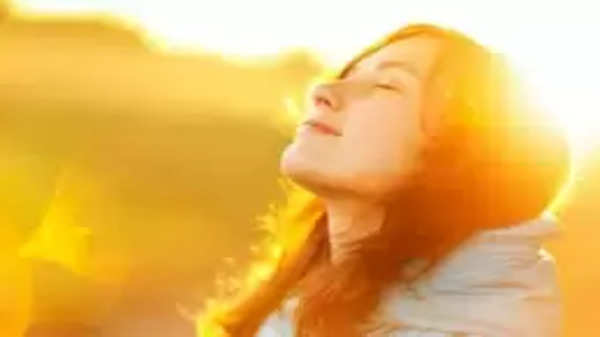 धूप में इतनी देर Vitamin D लेने से शरीर में घुल जाता है जहर, जानें कितनी देर तक धूप सेंकना है बेहतर