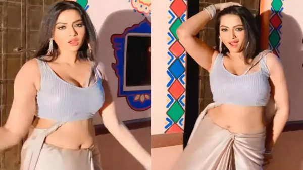 Besharam Rang Dance video viral: दीपिका के गाने पर भोजपुरी एक्ट्रेस ने दिखाया 'Besharam Rang', मचा बवाल
