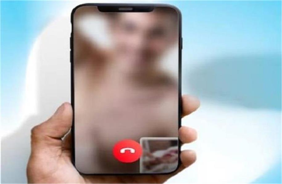 Video Call आते ही नग्न हो गई लड़की, फिर जो हुआ…होश उड़ा देगी खबर