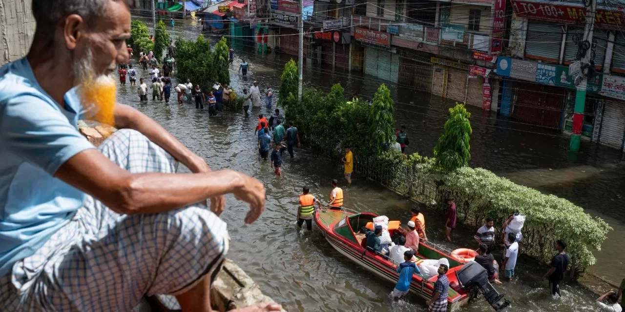 बिना बिजली के 9 लाख लोग-18 की मौत…बाढ़ ने बिगाड़े बांग्लादेश के हाल