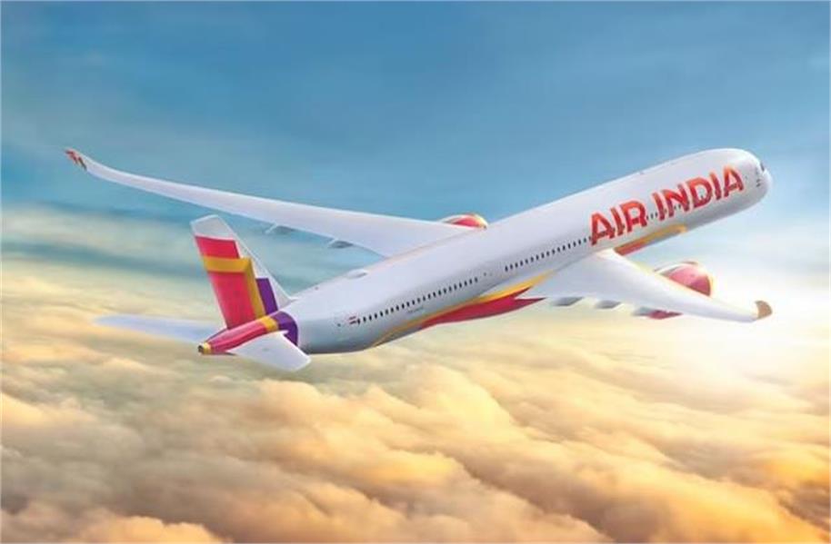 Air India की दिल्ली-इंदौर-मुंबई उड़ान में पाइप बम रखे होने का मैसेज निकला फर्जी, मामला दर्ज