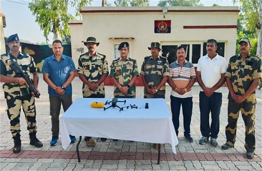 BSF के हाथ लगी सफलता, 3 करोड़ की हेरोइन सहित 2 पाकिस्तानी ड्रोन जब्त