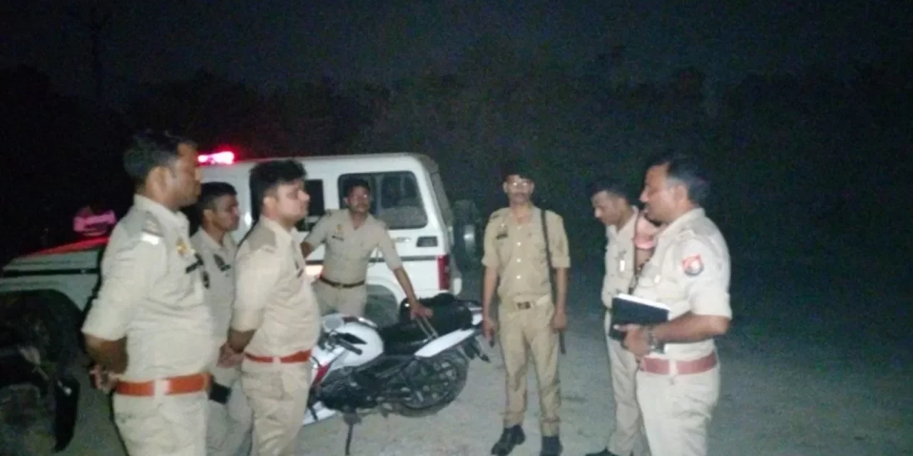 आजमगढ़ में पशु तस्करों ने पुलिस पर किया हमला, गाड़ी से कुचलने की कोशिश, 4 कांस्टेबल घायल