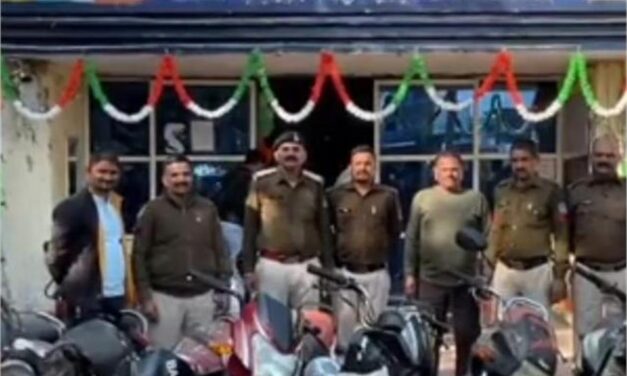 शिवपुरी पुलिस ने तीन चोरों को पकड़ा, जंगल में छिपाई थी चोरी की 10 बाइक