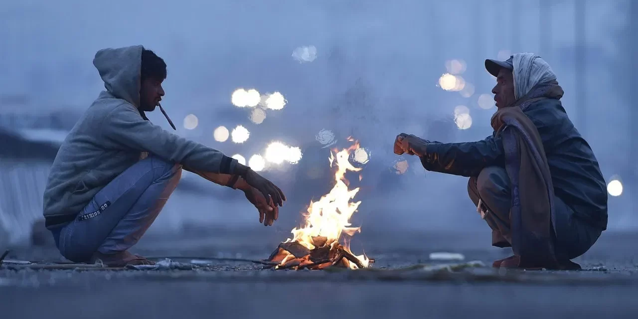 महाकुंभ के अमृत स्नान से पहले होगी बारिश! कोहरे का अलर्ट, नोएडा से प्रयागराज तक कैसा रहेगा मौसम?