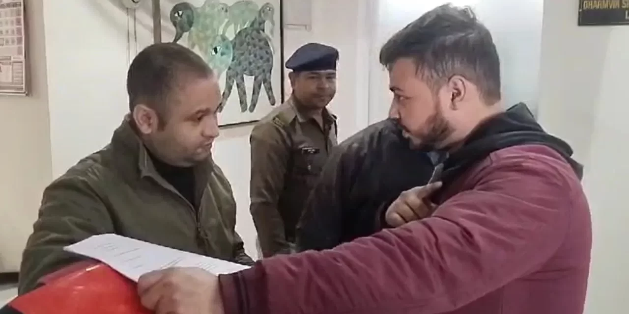 32 दिन में गंवाए 71 लाख… एक महीने तक BSF इंस्पेक्टर रहा डिजिटल अरेस्ट; हैरान कर देगी कहानी