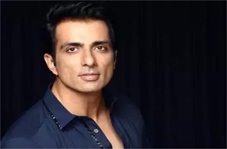 Court में पेश हुए बॉलीवुड अभिनेता Sonu Sood, जानें क्या है मामला