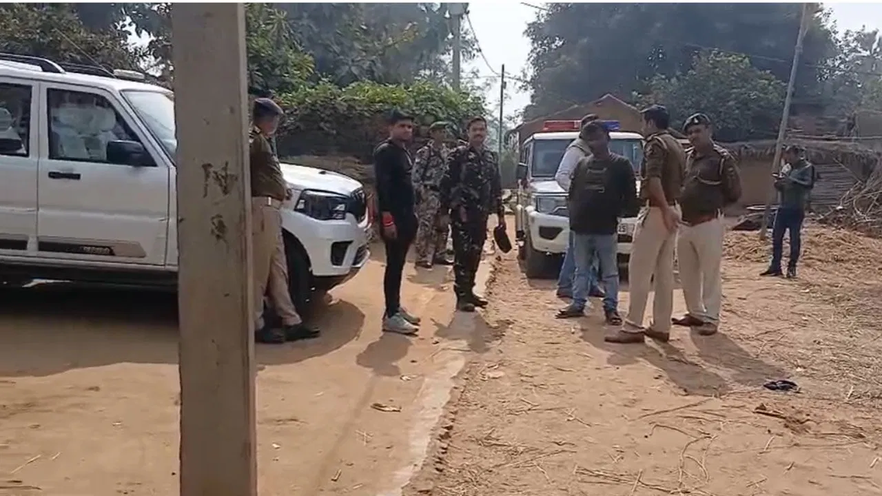 Bihar News: औरंगाबाद में पांच सहेलियों ने उठाया खौफनाक कदम; 4 की जान गई, एक की हालत गंभीर, आत्महत्या की वजह तलाश रही पुलिस Bihar News: औरंगाबाद में पांच सहेलियों ने उठाया खौफनाक कदम; 4 की जान गई, एक की हालत गंभीर, आत्महत्या की वजह तलाश रही पुलिस