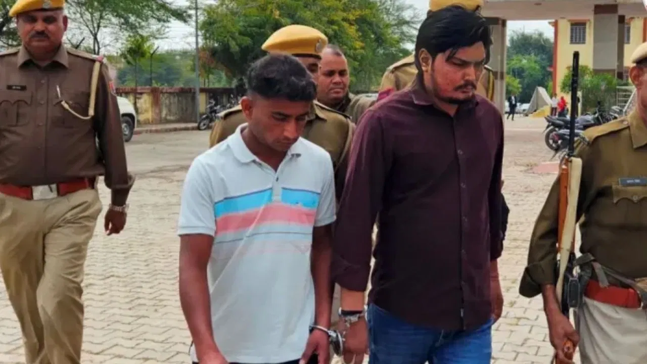 दौसा मर्डर मिस्ट्री: जब पुलिस के हाथ खाली थे, तब एक बच्चे ने खोल दी गैंगरेप और कत्ल की पूरी पोल; रोंगटे खड़े कर देगी ये दास्तां दौसा मर्डर मिस्ट्री: जब पुलिस के हाथ खाली थे, तब एक बच्चे ने खोल दी गैंगरेप और कत्ल की पूरी पोल; रोंगटे खड़े कर देगी ये दास्तां