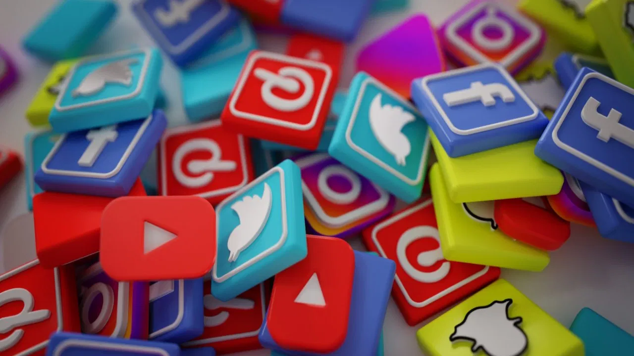 New IT Rules 2026: बदल जाएंगे डिजिटल नियम, केंद्र सरकार के आदेश को मानना अब सोशल मीडिया के लिए होगा ज़रूरी। New IT Rules 2026: बदल जाएंगे डिजिटल नियम, केंद्र सरकार के आदेश को मानना अब सोशल मीडिया के लिए होगा ज़रूरी।